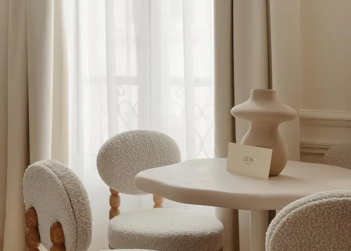 Léon Hotel Paris