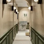 Отель Leon Париж