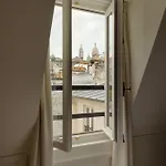 Leon Отель Париж