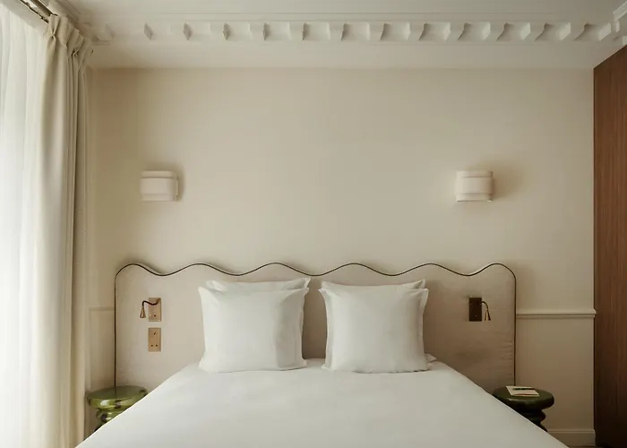 Leon Otel